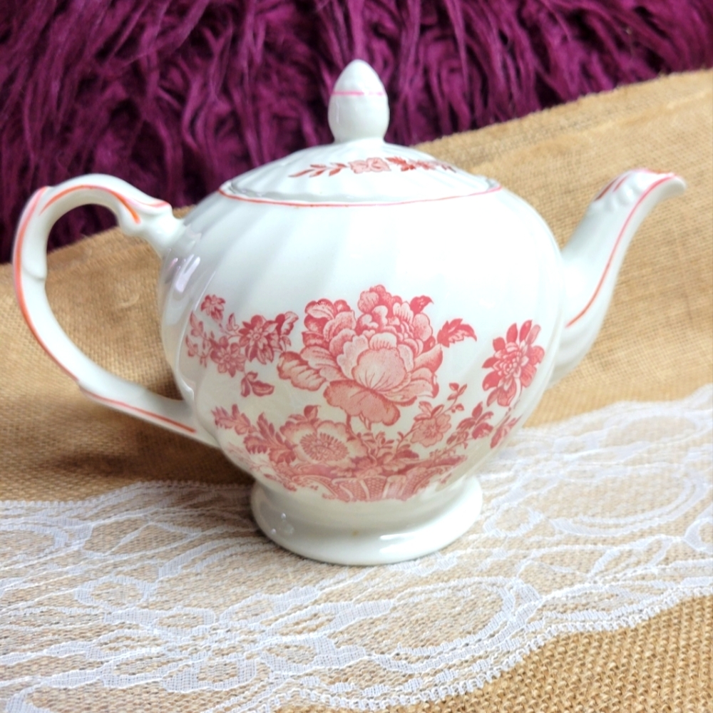 Rare Charlotte Royal Crown Ford ironstone Staffardshire England teapot